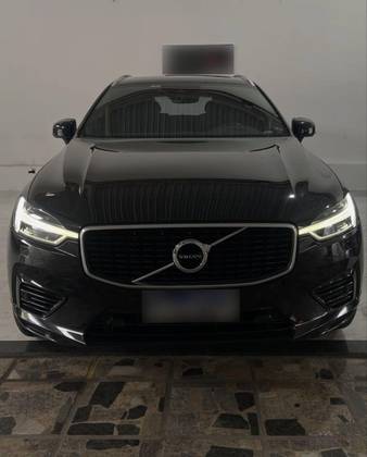 VOLVO XC60 2.0 T8 HYBRID R-DESIGN AWD GEARTRONIC VOLVO XC60 2.0 T8 HYBRID R-DESIGN AWD GEARTRONIC